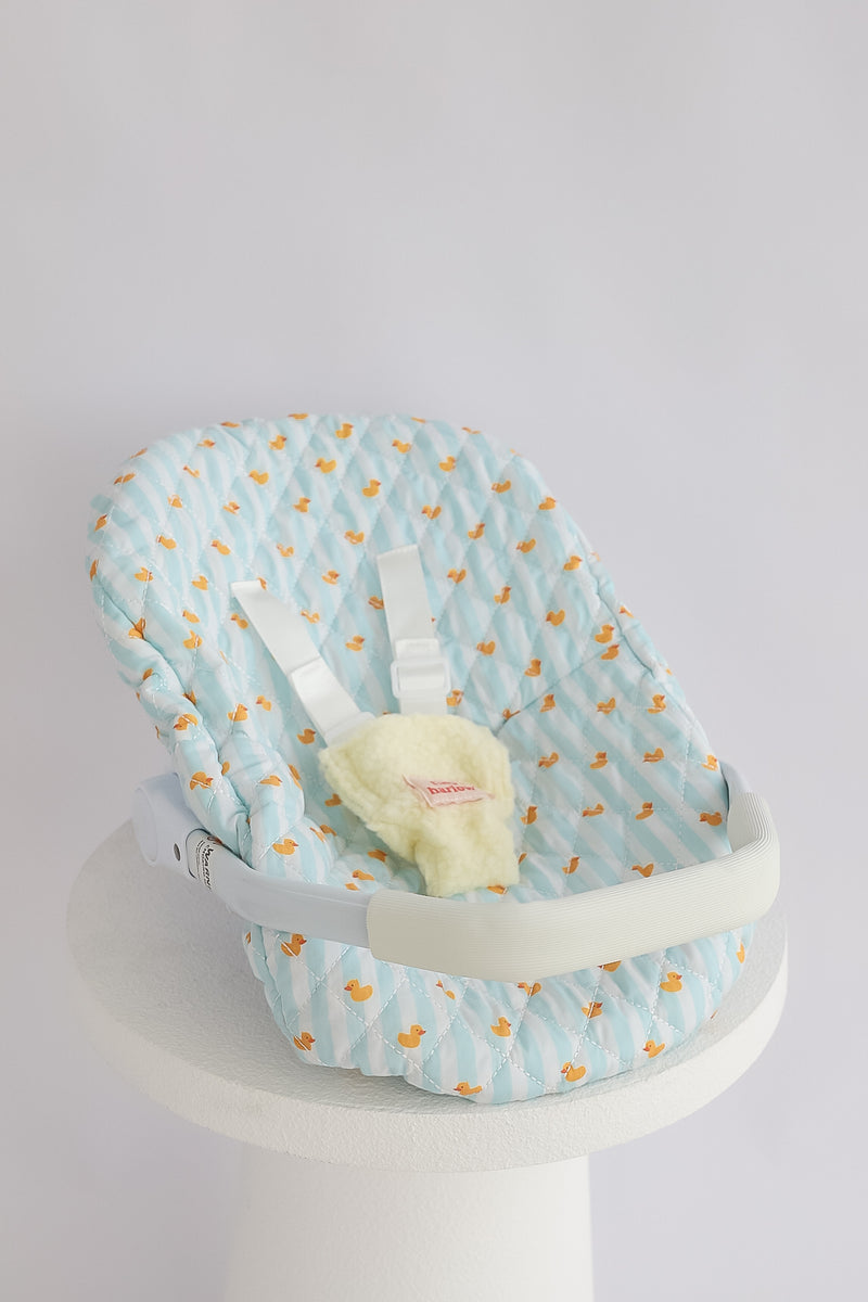 Tiny Harlow Dolls Car Seat Capsule - Blue Ducky