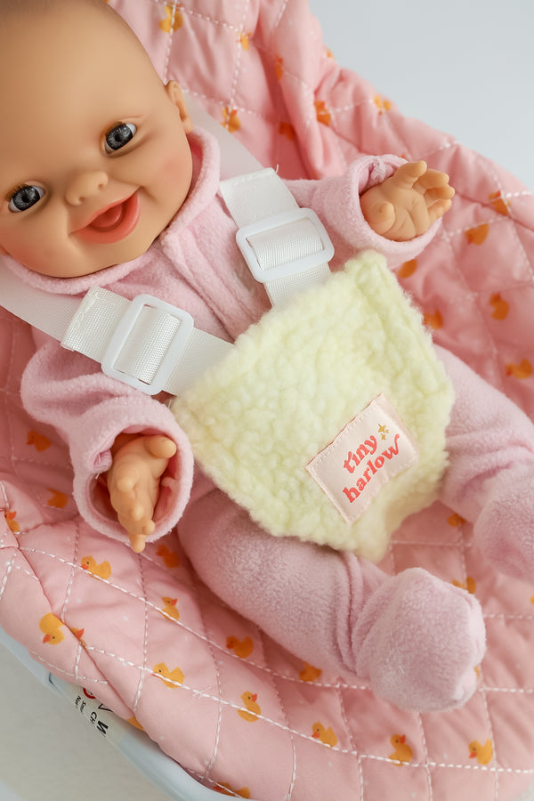 Tiny Harlow Dolls Car Seat Capsule - Pink Ducky
