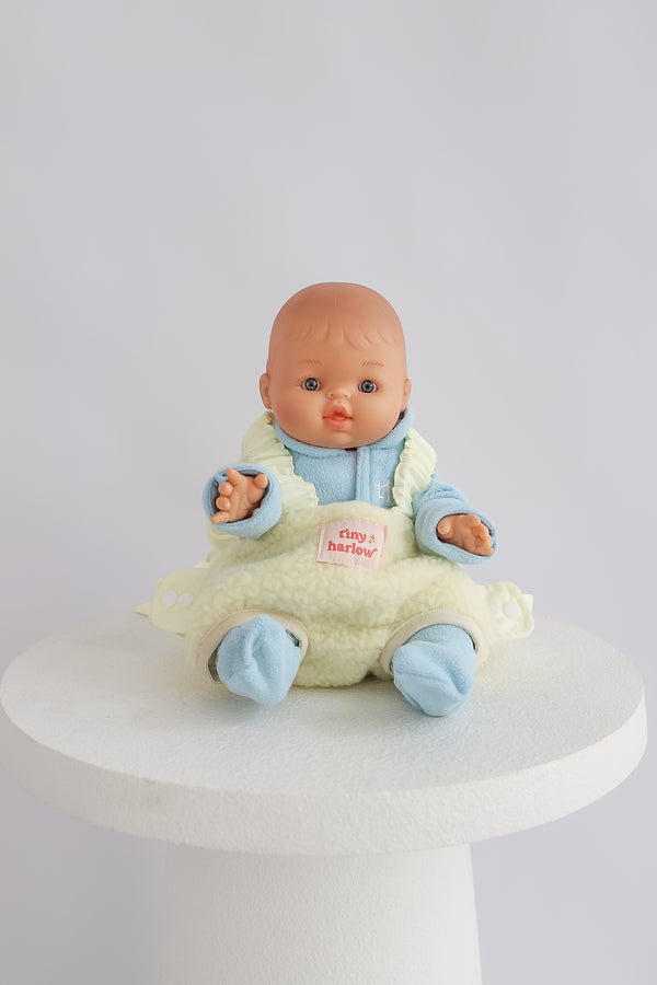 Tiny Harlow Baby Doll Wearer – Sherpa