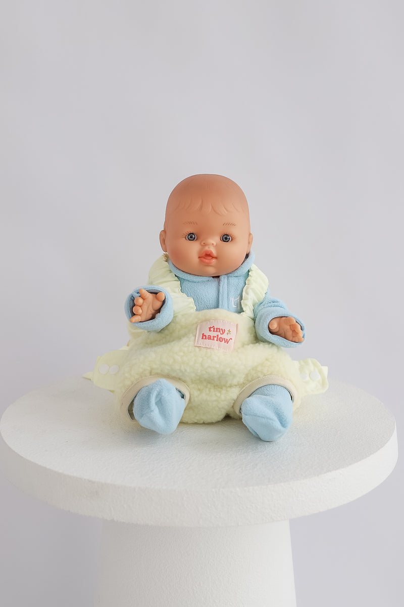 Tiny Harlow Baby Doll Wearer – Sherpa